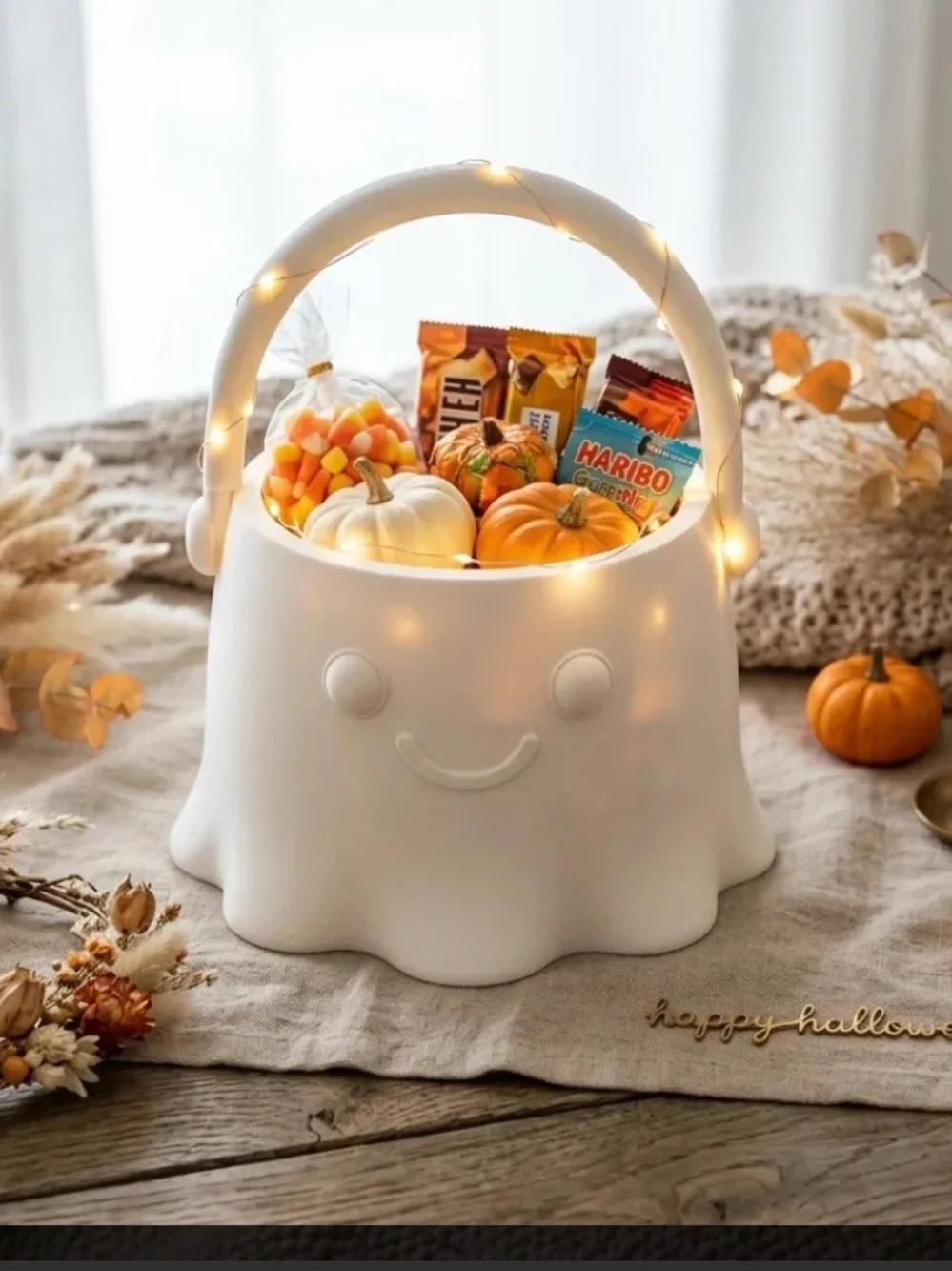 Smiling Ghost 3d Candy Basket - Cream Halloween Treat Holder!